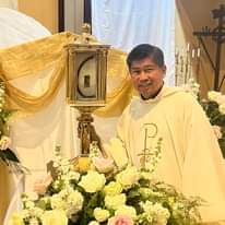 Potrebbe essere un'immagine raffigurante 1 persona e il seguente testo "黒 JEND"